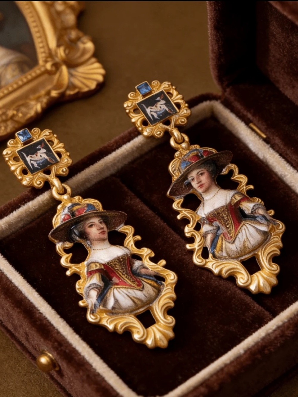 BEAUTIFUL Gold-Tone Portrait Drop Earrings with Blue Accents